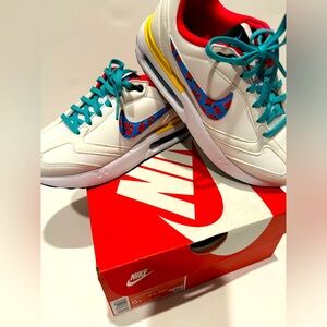 Like New* Air Max Dawn (GS) grade school